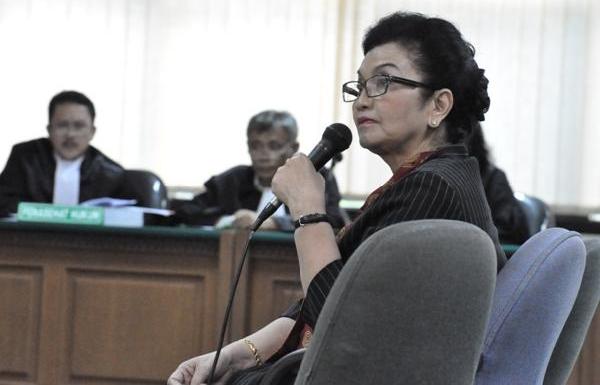 KPK Tetapkan Siti Fadilah Supari sebagai Tersangka